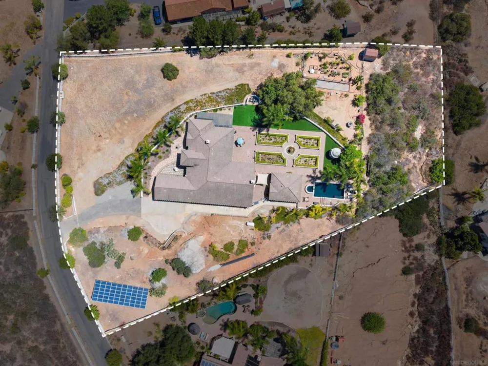 15043 Saddle Creek Drive Valley Center, CA 92082