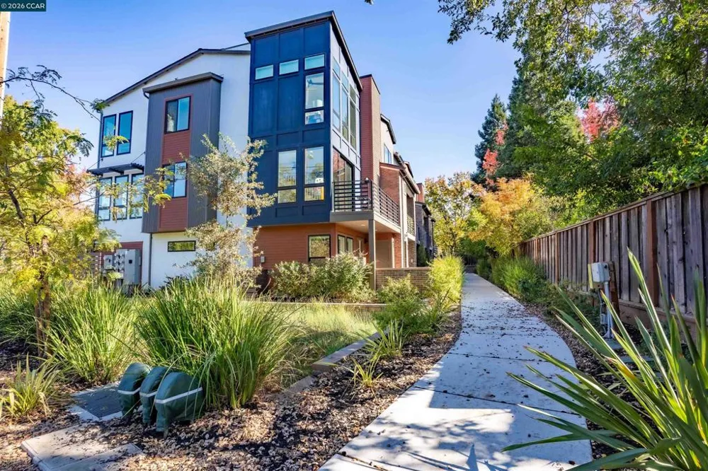 2640 Jones Rd #A Walnut Creek, CA 94597