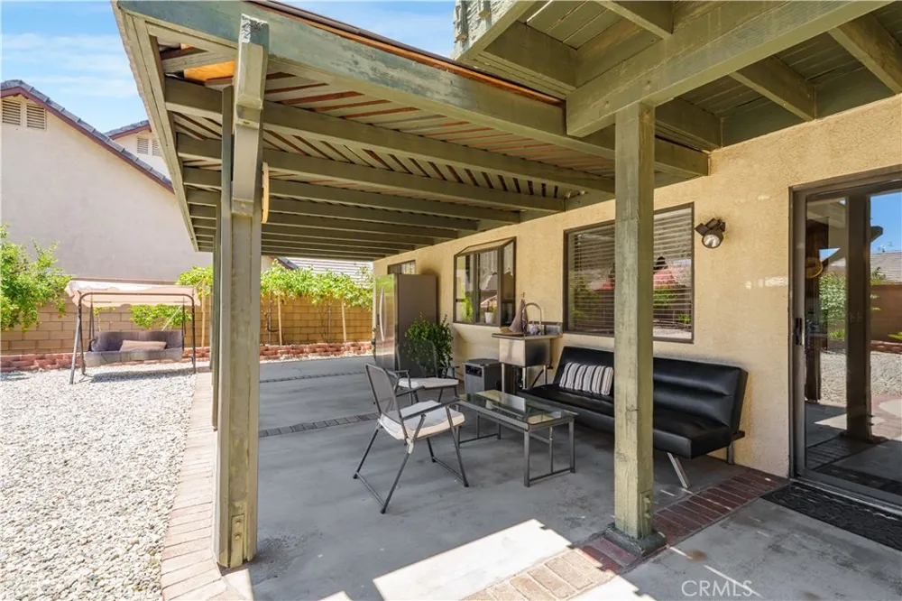 2102 Redrock Ct Palmdale, CA 93551