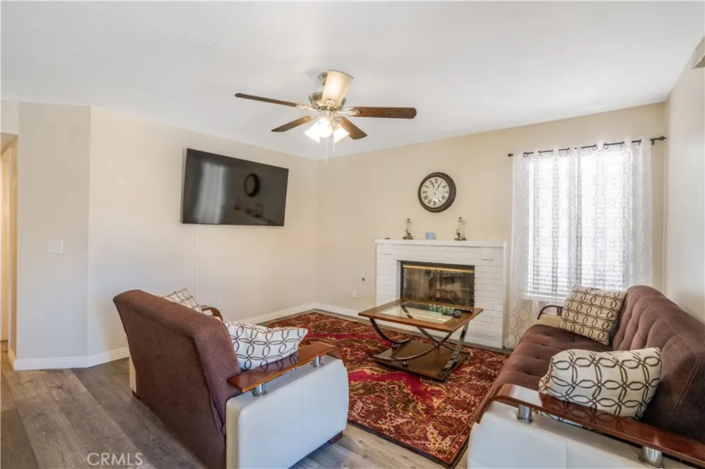 2102 Redrock Ct Palmdale, CA 93551