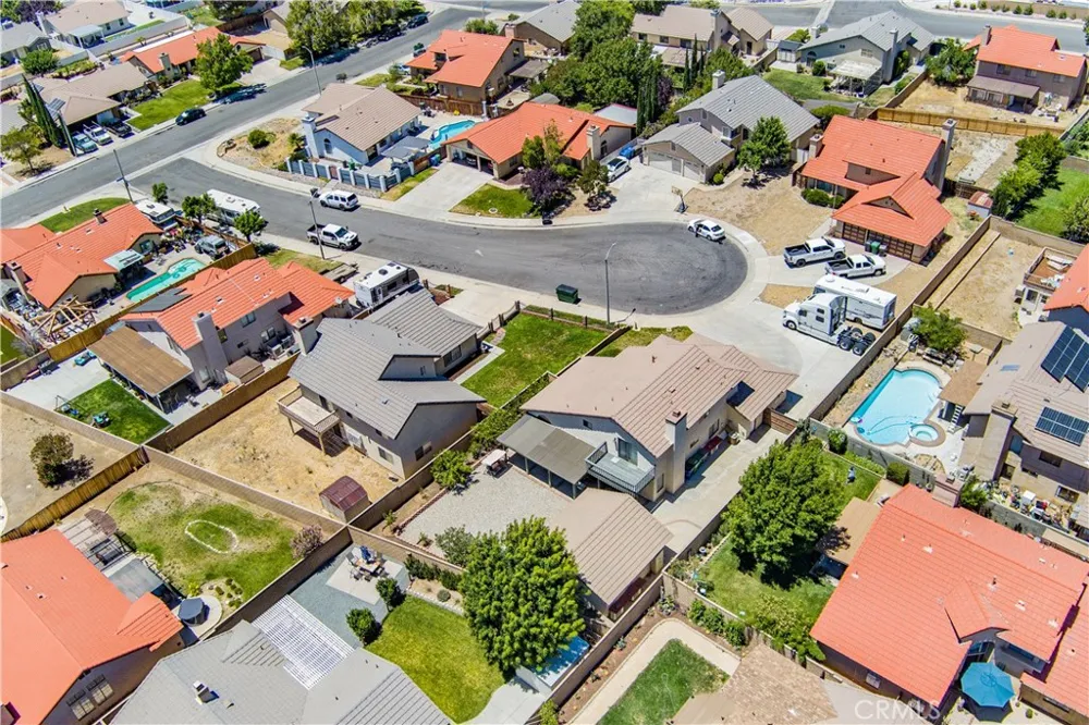 2102 Redrock Ct Palmdale, CA 93551