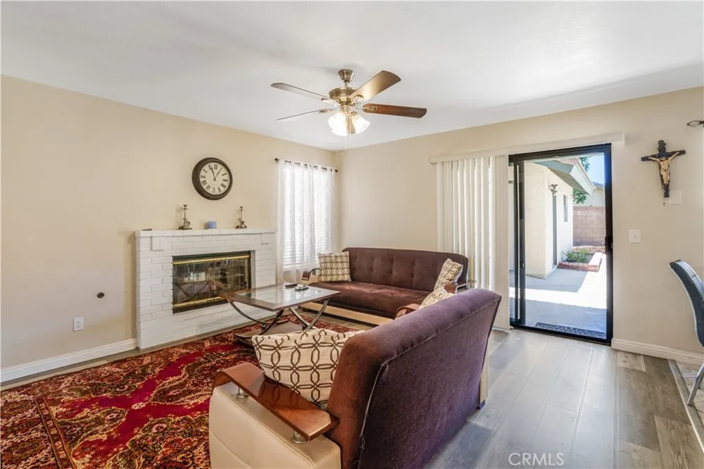 2102 Redrock Ct Palmdale, CA 93551