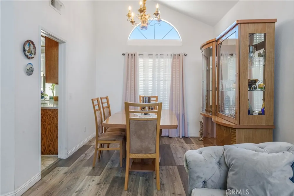 2102 Redrock Ct Palmdale, CA 93551