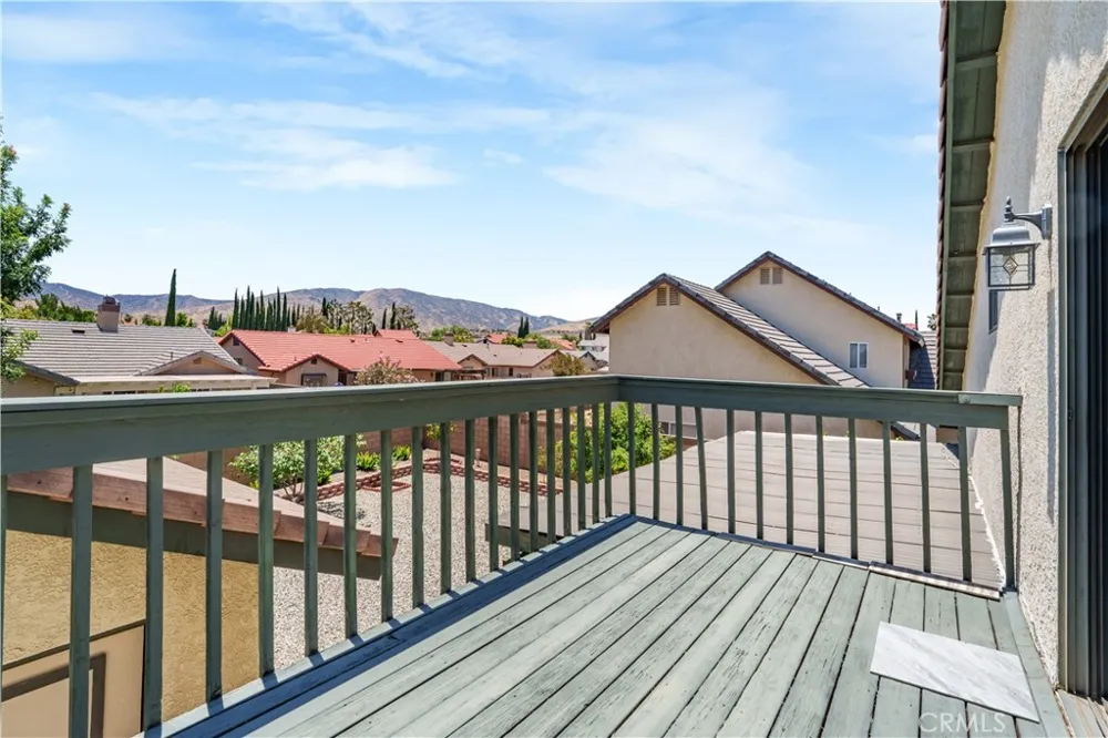 2102 Redrock Ct Palmdale, CA 93551