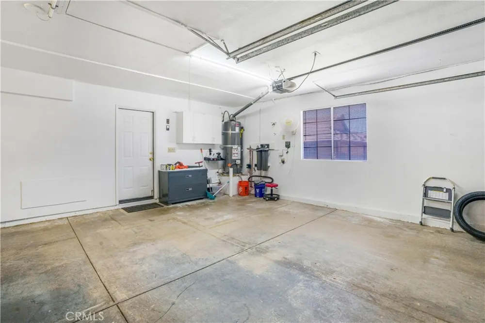2102 Redrock Ct Palmdale, CA 93551