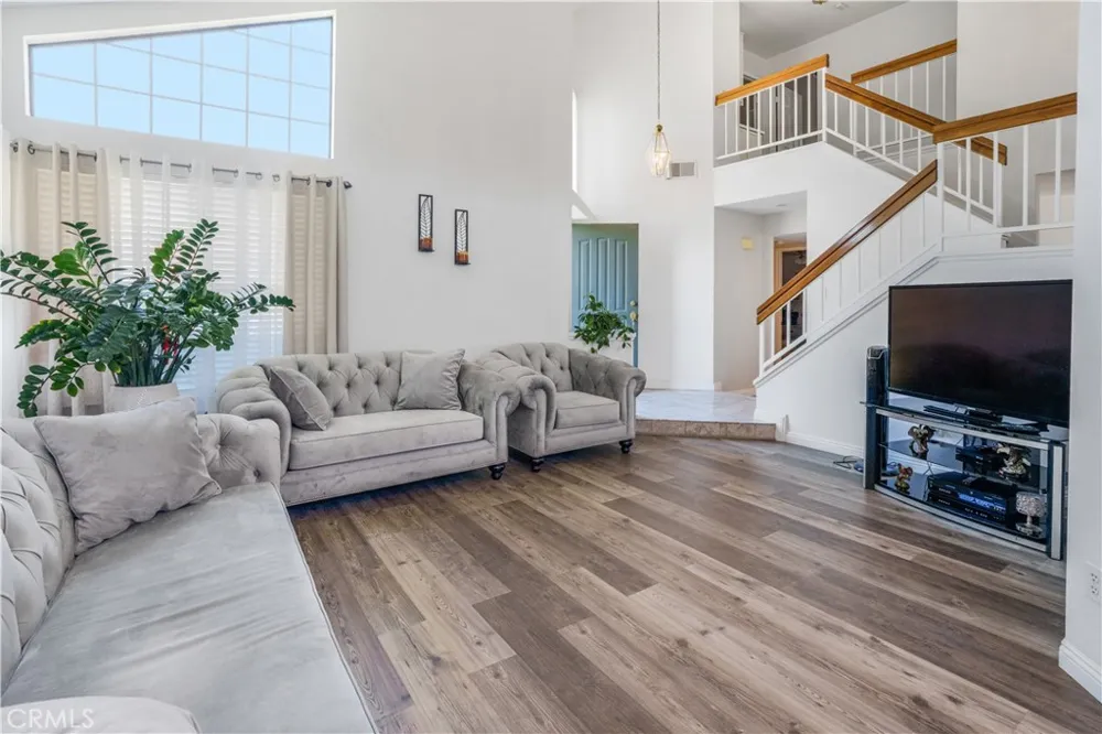 2102 Redrock Ct Palmdale, CA 93551