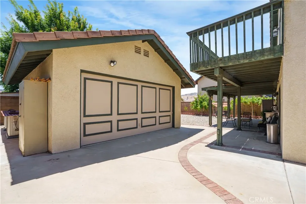 2102 Redrock Ct Palmdale, CA 93551