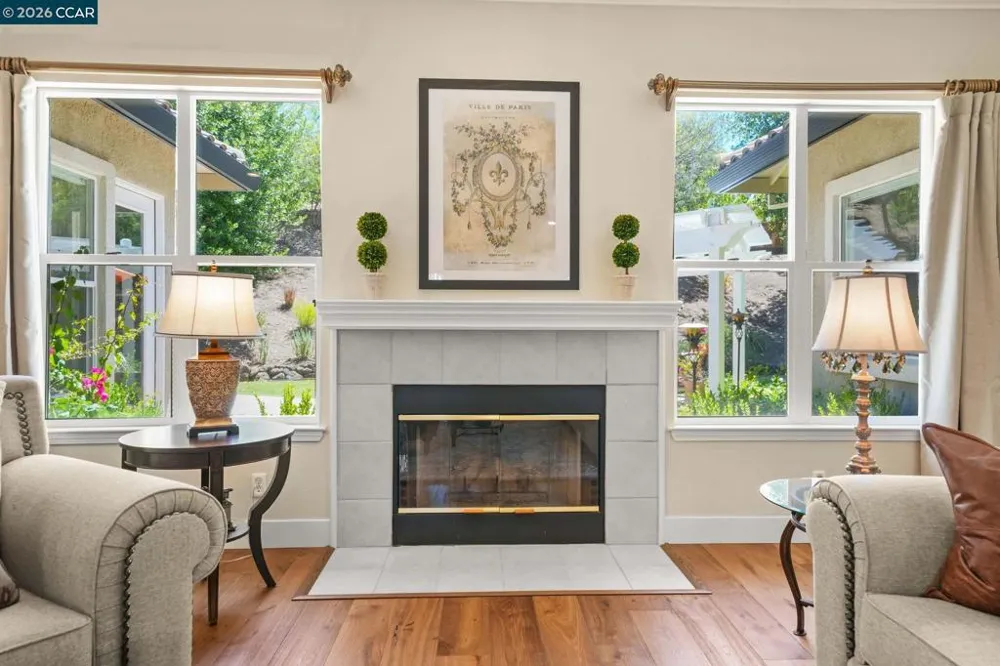 110 Forest Hill Dr Clayton, CA 94517