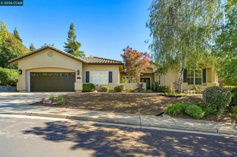 110 Forest Hill Dr