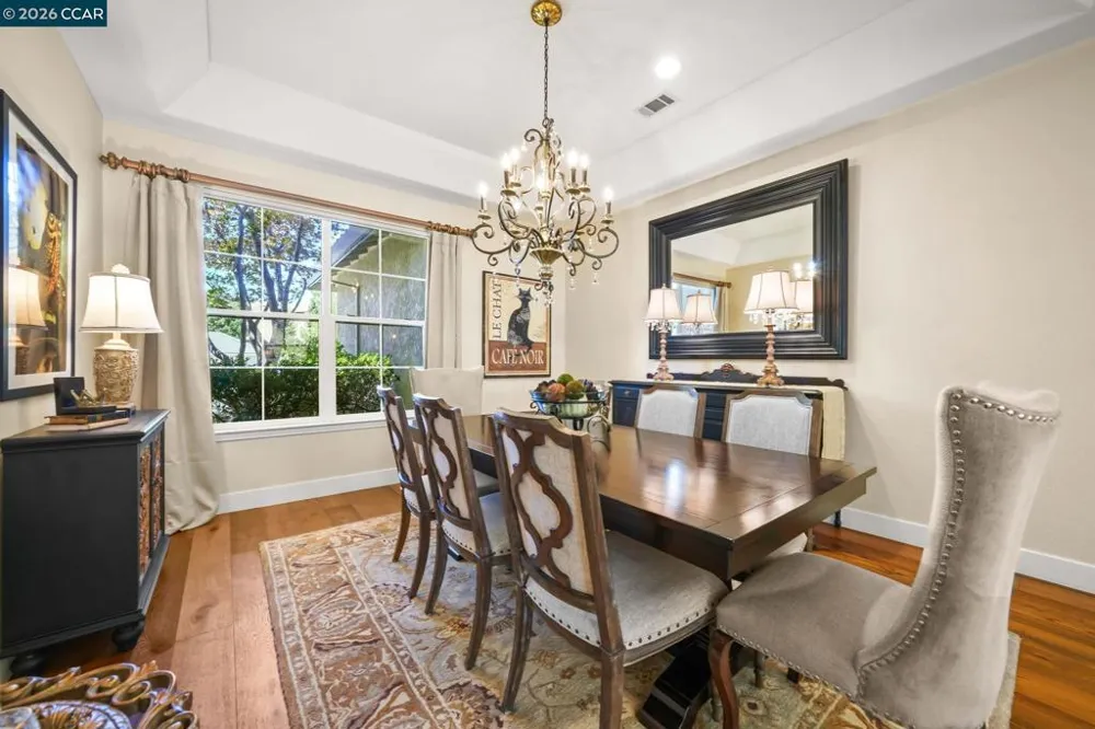 110 Forest Hill Dr Clayton, CA 94517