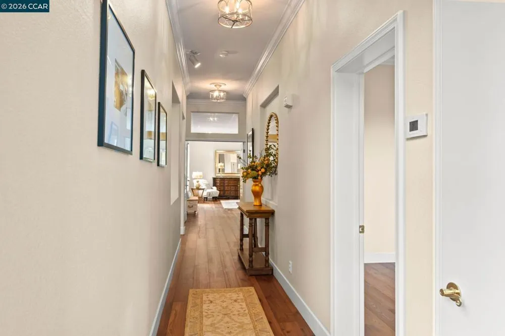 110 Forest Hill Dr Clayton, CA 94517