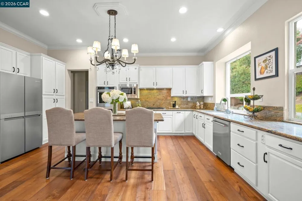 110 Forest Hill Dr Clayton, CA 94517