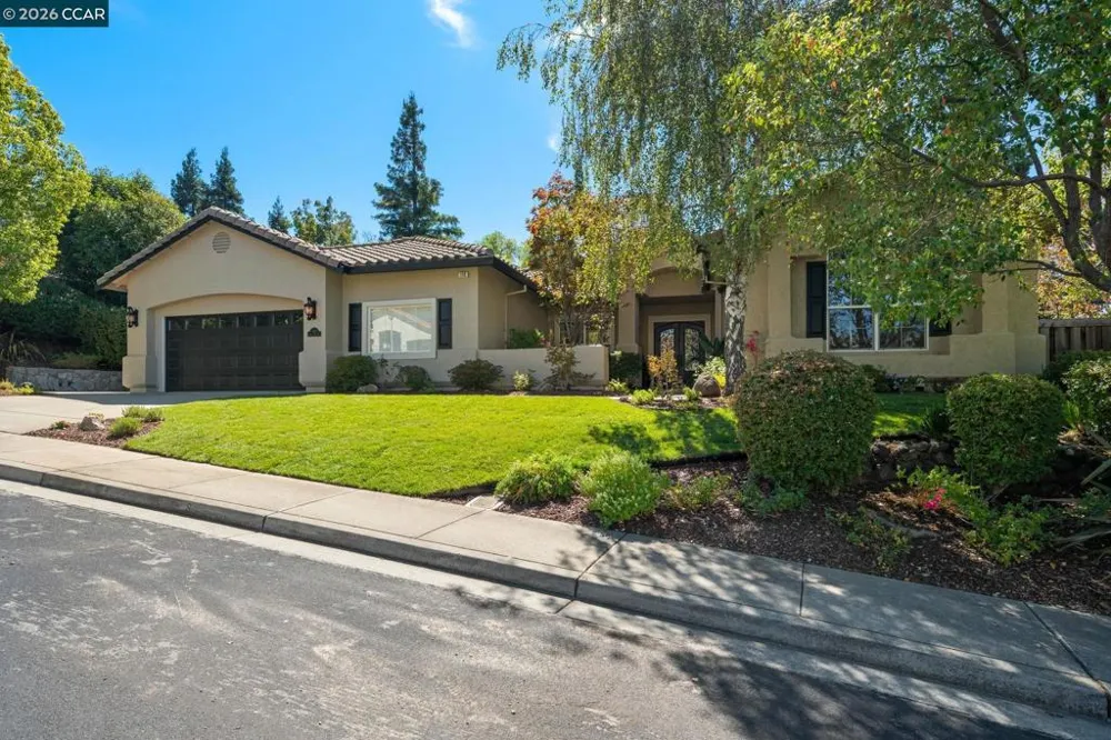110 Forest Hill Dr Clayton, CA 94517