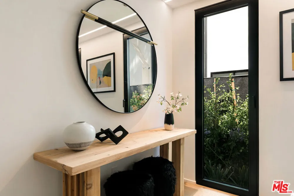 2202 California Avenue Santa Monica, CA 90403