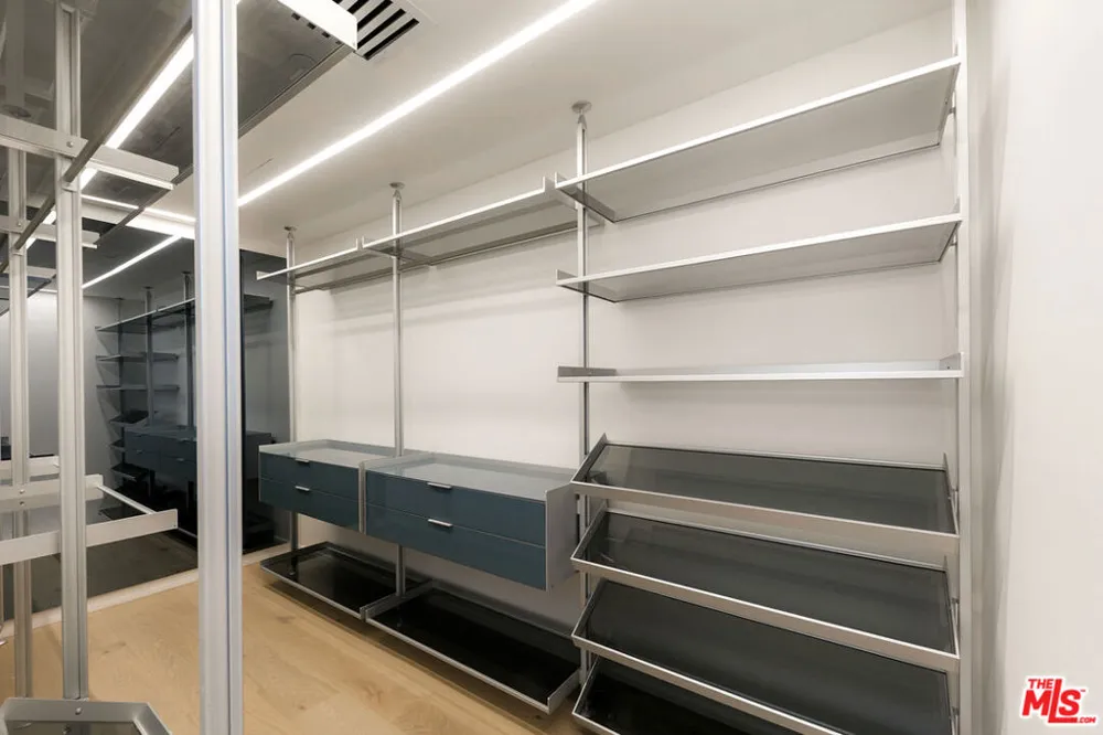 2202 California Avenue Santa Monica, CA 90403