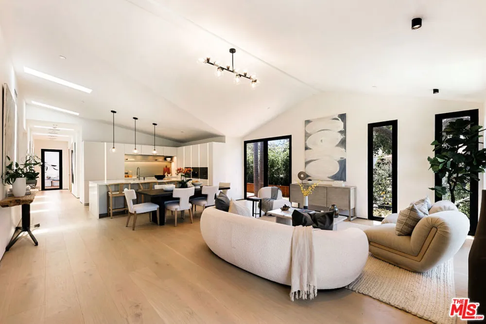 2202 California Avenue Santa Monica, CA 90403