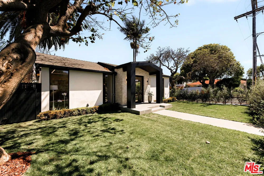 2202 California Avenue Santa Monica, CA 90403
