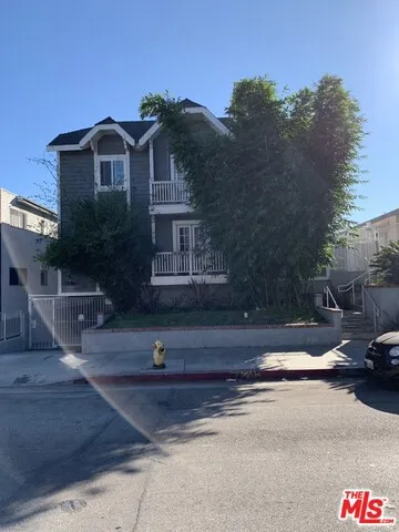 2471 SAWTELLE BOULEVARD #102 Los Angeles, CA 90064