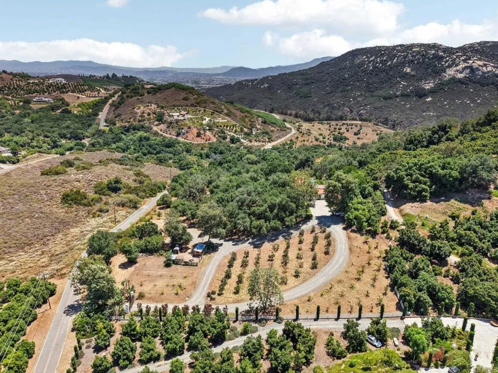 28295 Camino Estribo Temecula, CA 92590