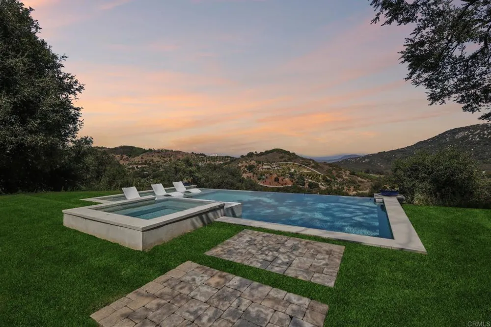 28295 Camino Estribo Temecula, CA 92590