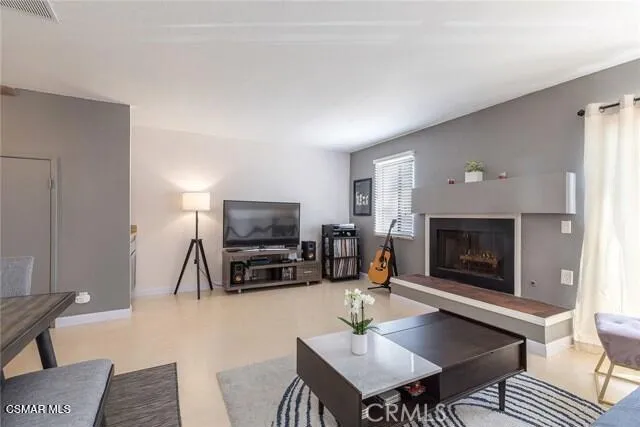21040 Parthenia Street #29 Canoga Park, CA 91304
