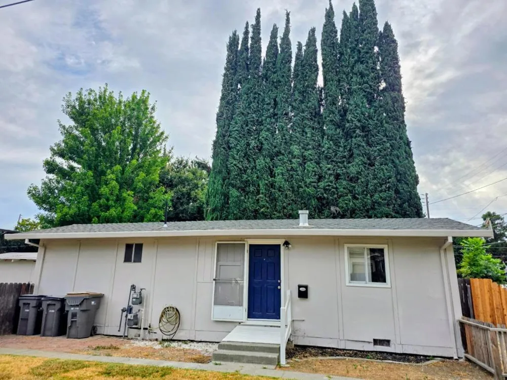 920 Gum Avenue Woodland, CA 95695