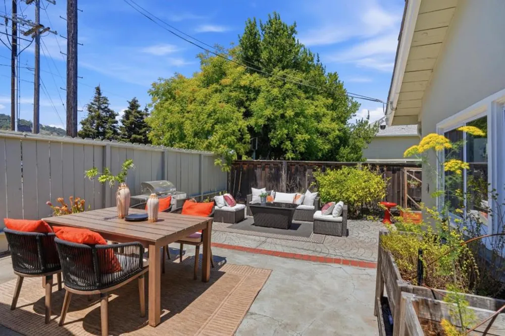 510 Sterling View Avenue Belmont, CA 94002