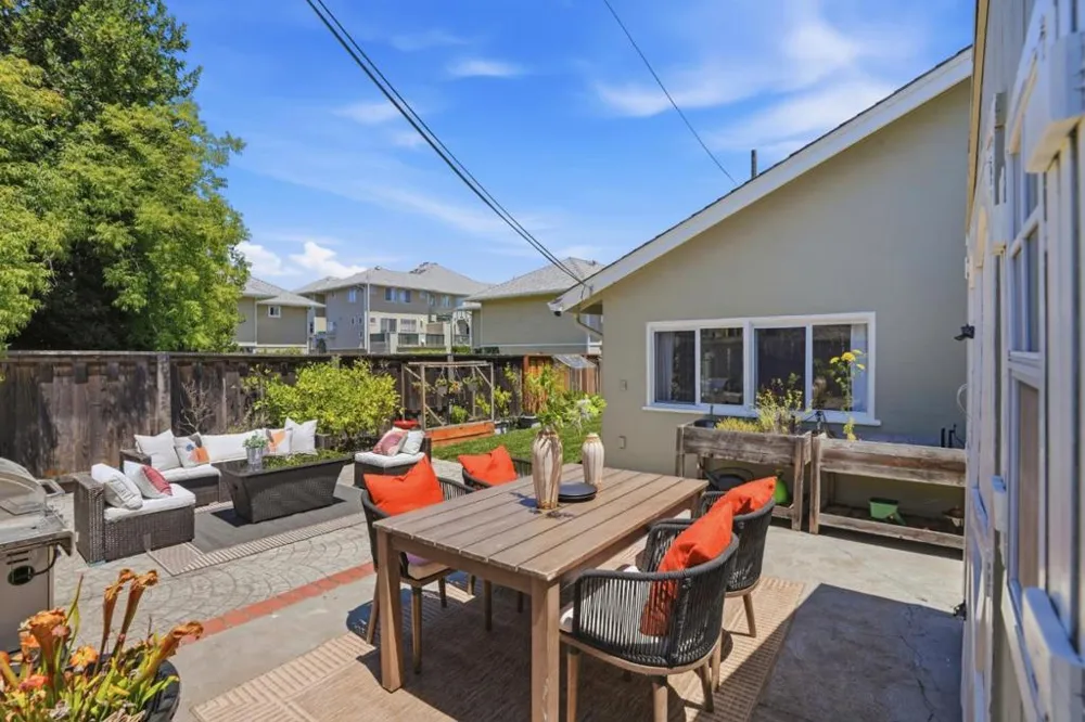 510 Sterling View Avenue Belmont, CA 94002