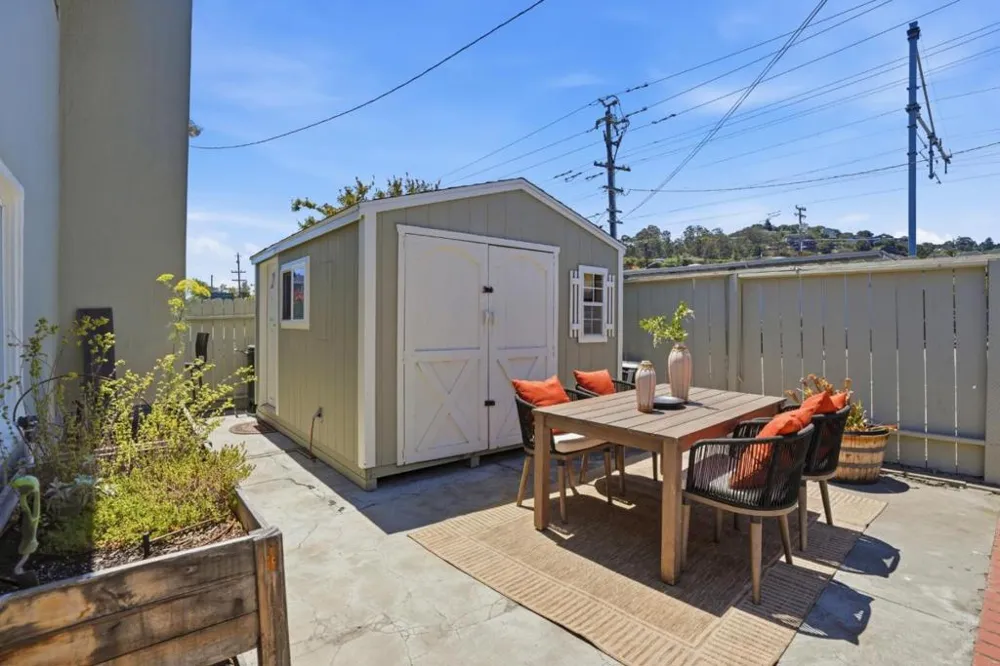 510 Sterling View Avenue Belmont, CA 94002