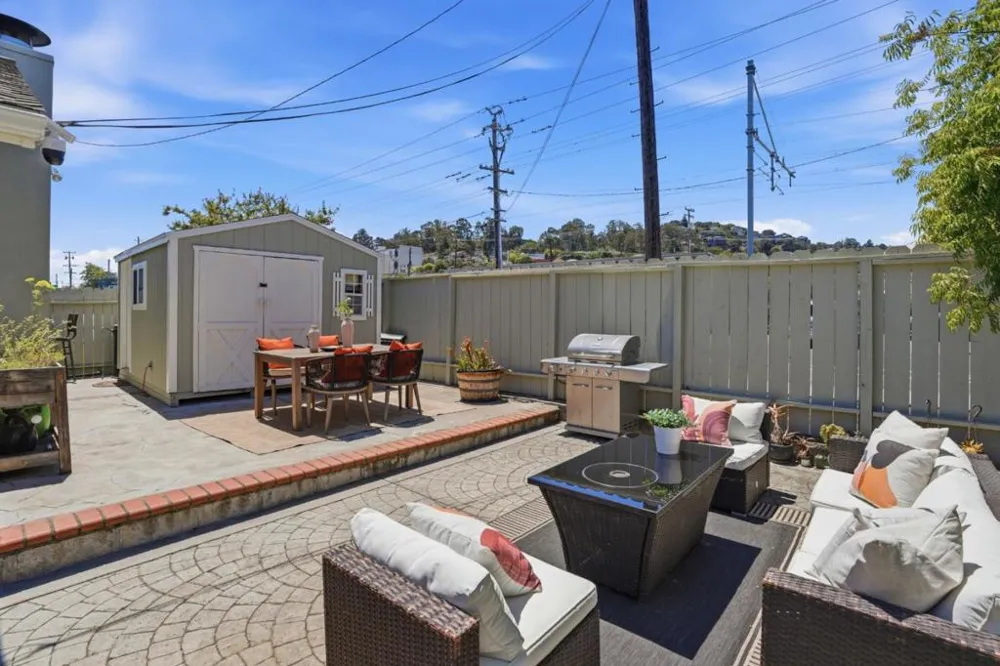 510 Sterling View Avenue Belmont, CA 94002