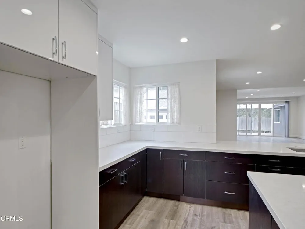 4814 Viro Road La Canada Flintridge, CA 91011