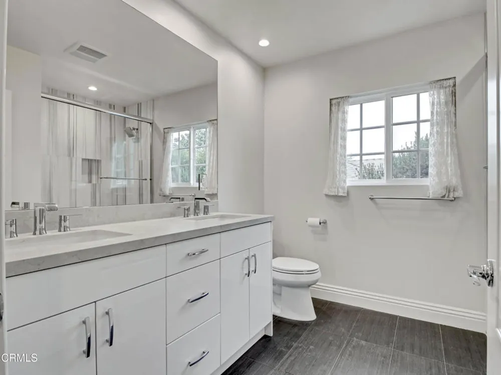 4814 Viro Road La Canada Flintridge, CA 91011