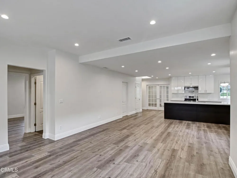 4814 Viro Road La Canada Flintridge, CA 91011