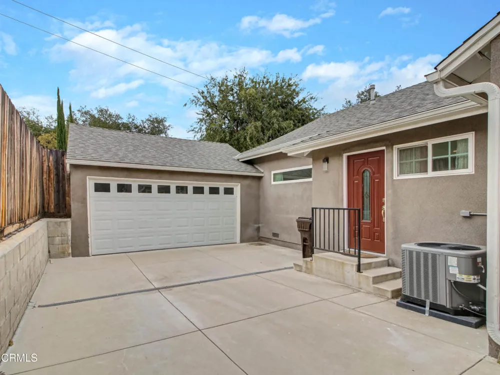 4814 Viro Road La Canada Flintridge, CA 91011