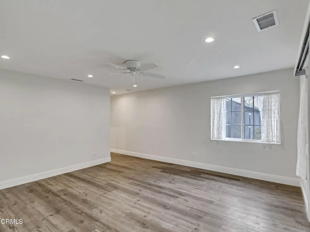 4814 Viro Road La Canada Flintridge, CA 91011