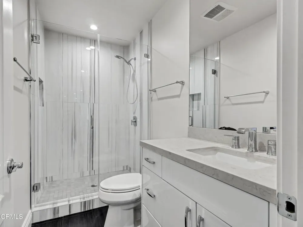 4814 Viro Road La Canada Flintridge, CA 91011
