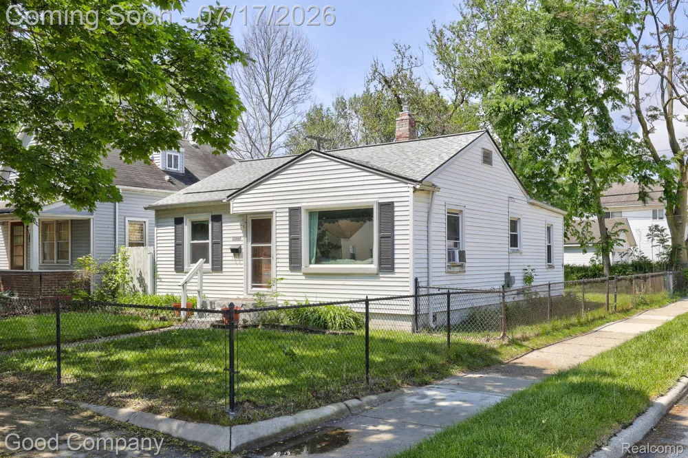 23465 Hazelwood Avenue Hazel Park City, MI 48030
