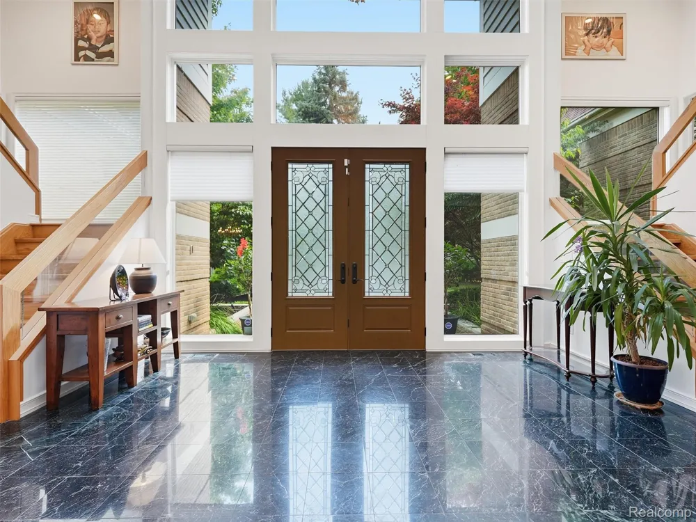 3104 Quarton Road Bloomfield Charter Township, MI 48304