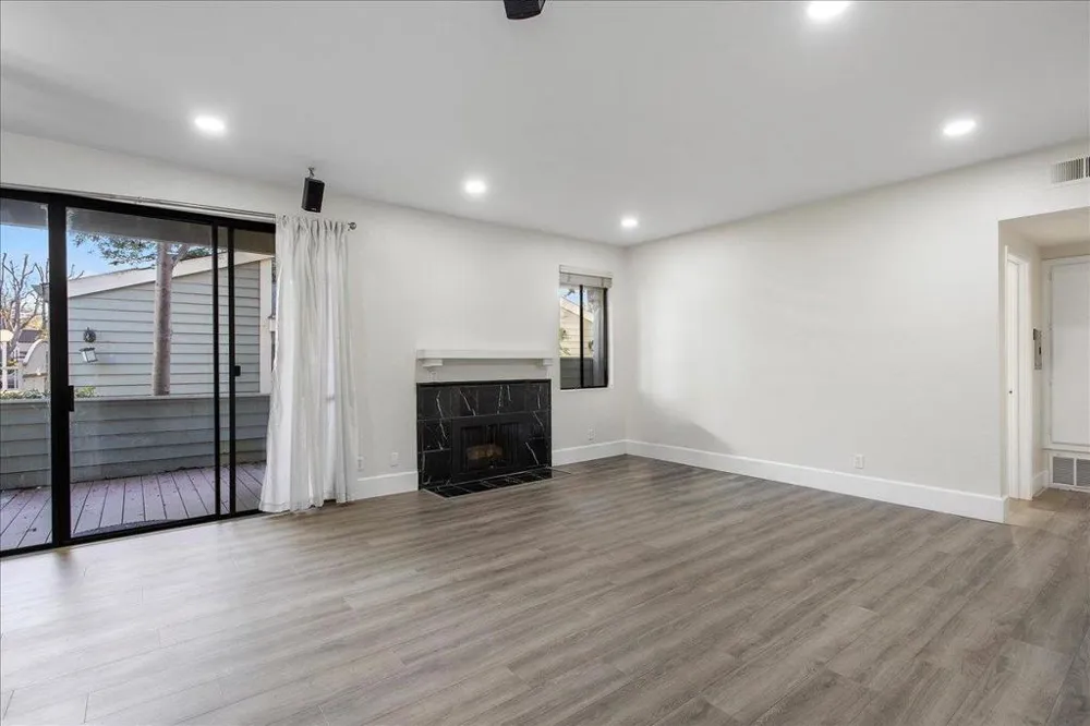 37168 Meadowbrook #105 Fremont, CA 94536