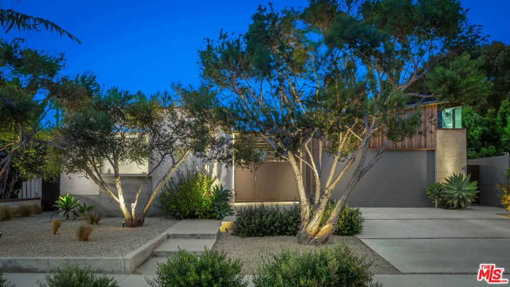 1347 Palms Boulevard Venice, CA 90291