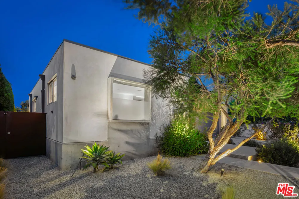1347 Palms Boulevard Venice, CA 90291
