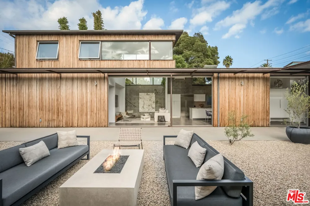 1347 Palms Boulevard Venice, CA 90291