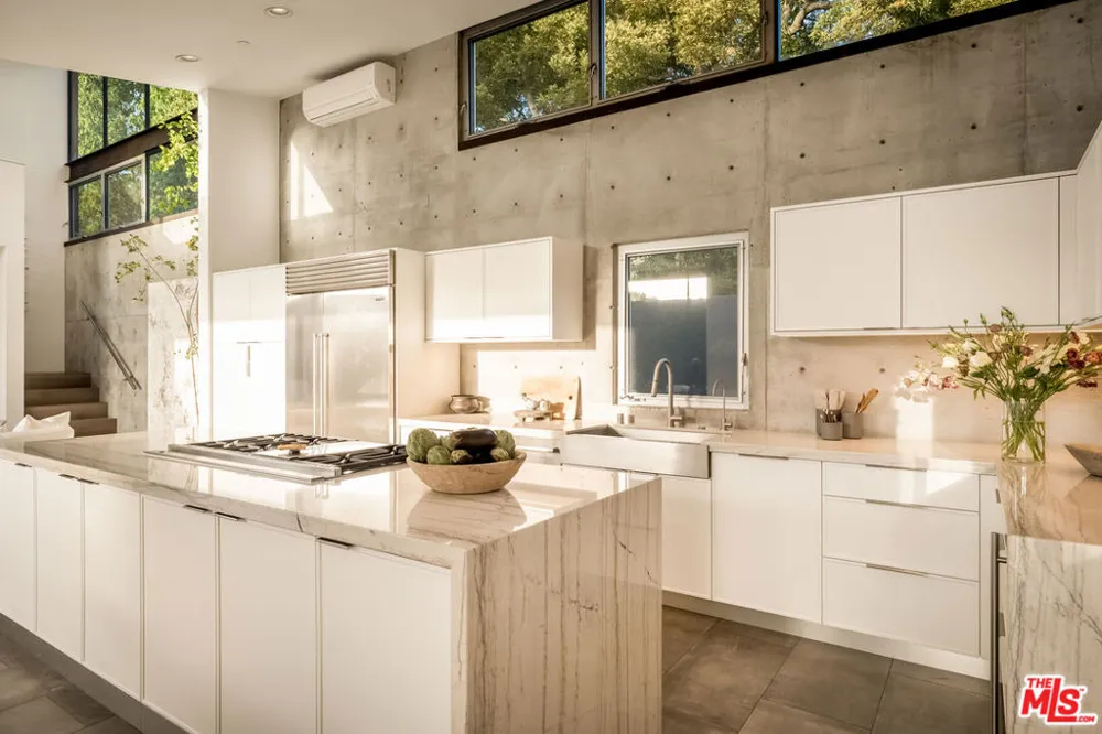 1347 Palms Boulevard Venice, CA 90291