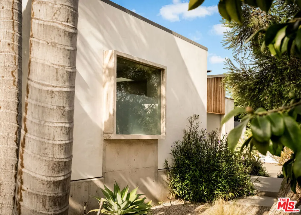1347 Palms Boulevard Venice, CA 90291