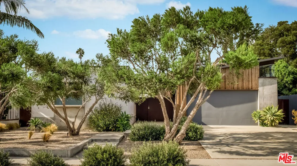 1347 Palms Boulevard Venice, CA 90291