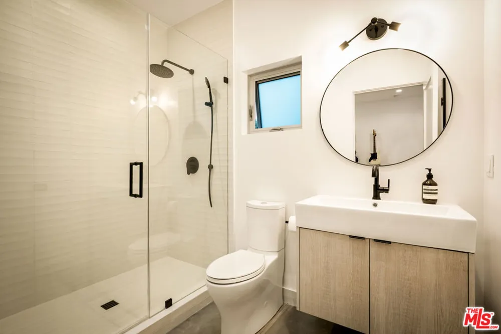 1347 Palms Boulevard Venice, CA 90291