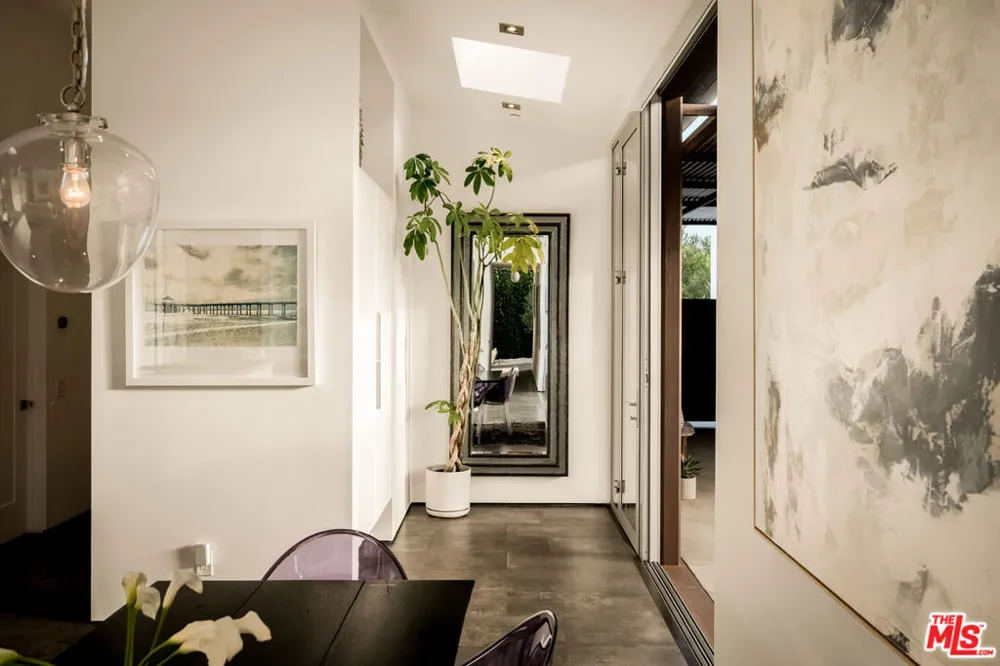 1347 Palms Boulevard Venice, CA 90291
