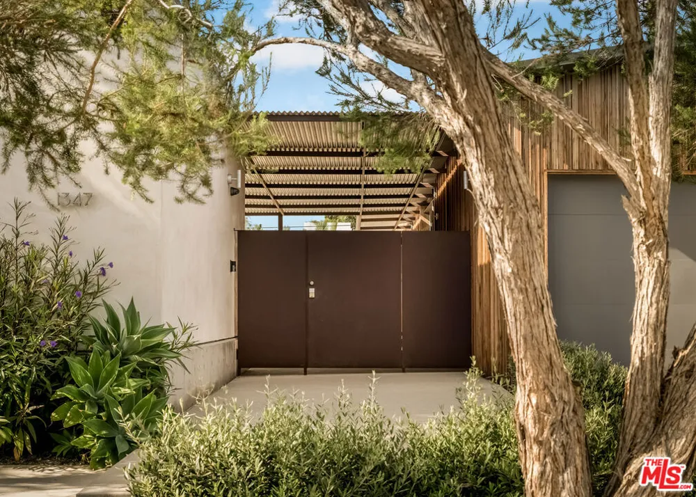 1347 Palms Boulevard Venice, CA 90291