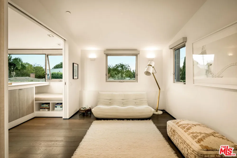 1347 Palms Boulevard Venice, CA 90291