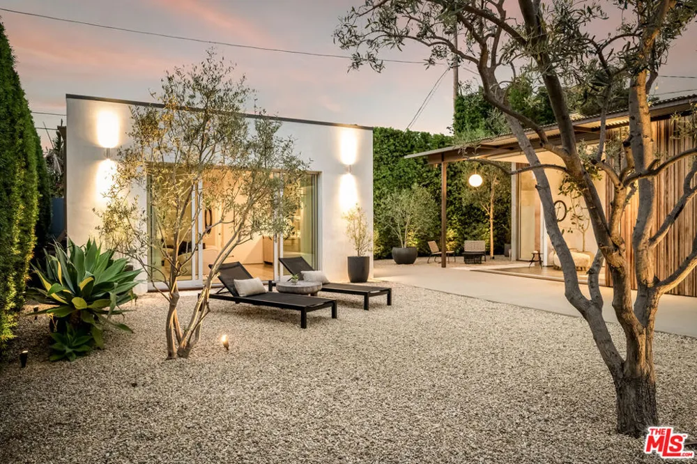 1347 Palms Boulevard Venice, CA 90291